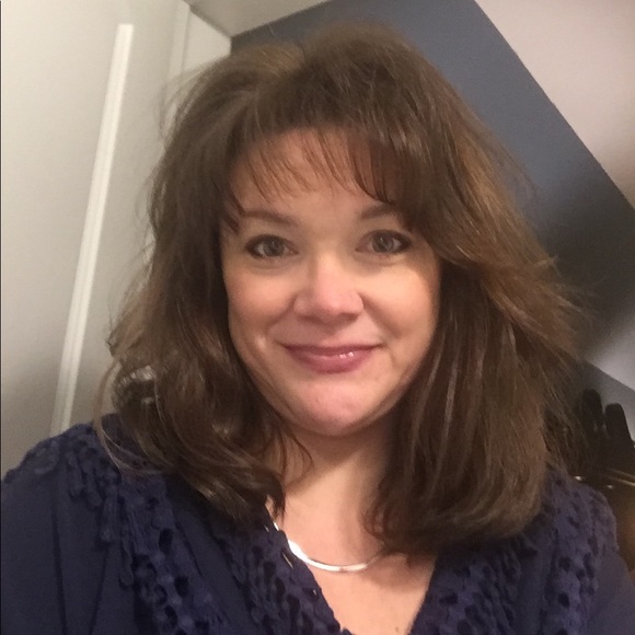 Meet your Posher, Sandra - Picture 2 of 4